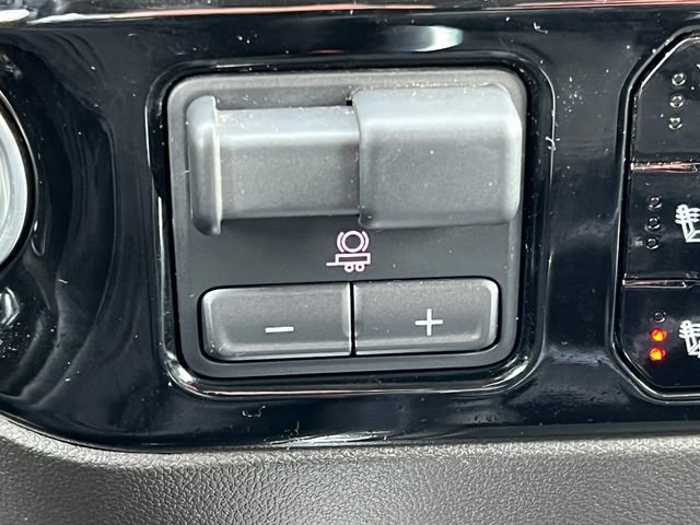 Used 2024 Chevrolet Silverado 2500 LTZ w/ LTZ Plus Package image 39