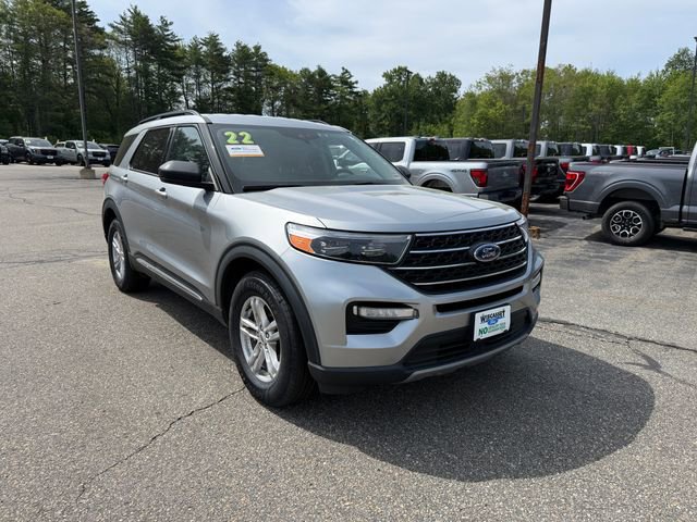 Certified 2022 Ford Explorer XLT w/ Equipment Group 202A AWD/4WD image 2