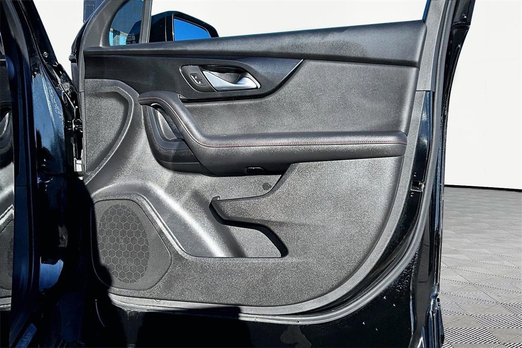 Used 2022 Chevrolet Blazer RS image 24