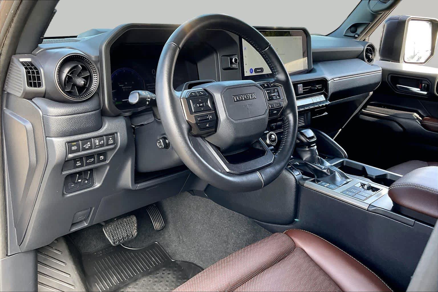 Used 2025 Toyota Land Cruiser w/ Premium Package AWD/4WD image 17