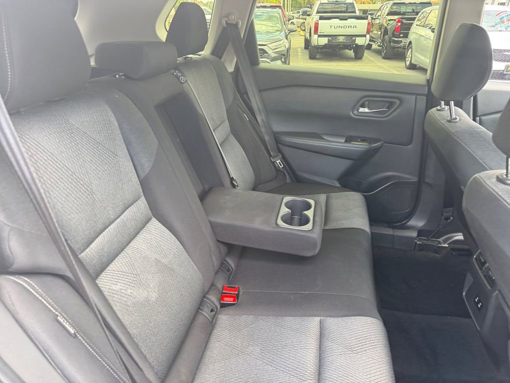 Used 2024 Nissan Rogue SV AWD/4WD image 26