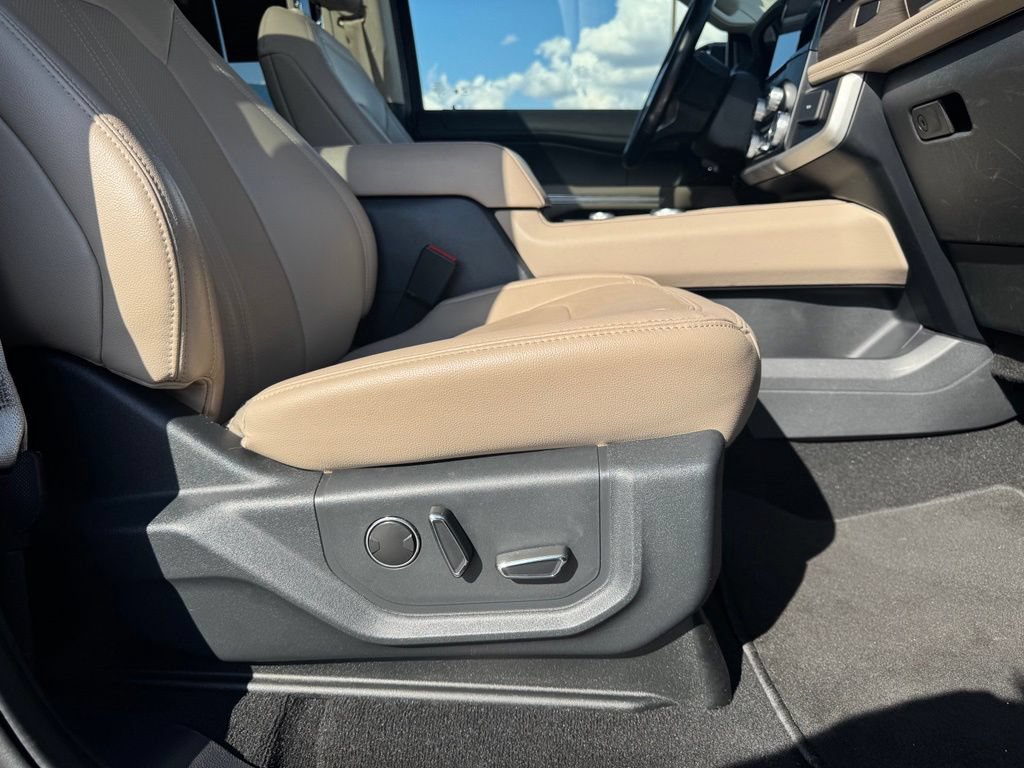 Certified 2024 Ford Expedition Limited AWD/4WD image 19
