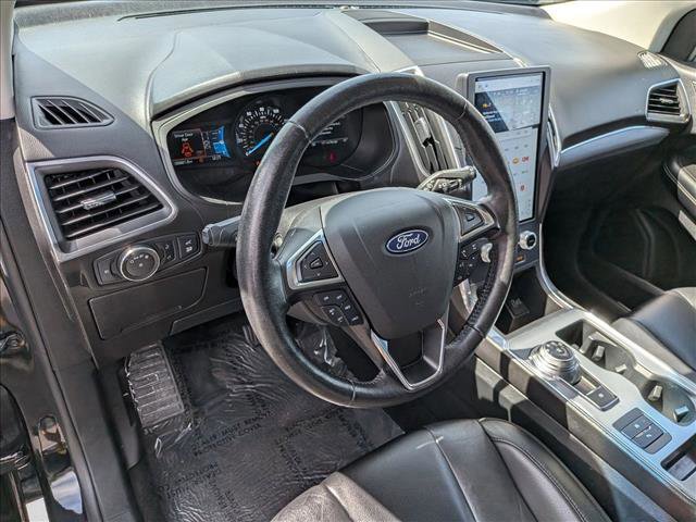 Certified 2022 Ford Edge Titanium AWD/4WD image 10