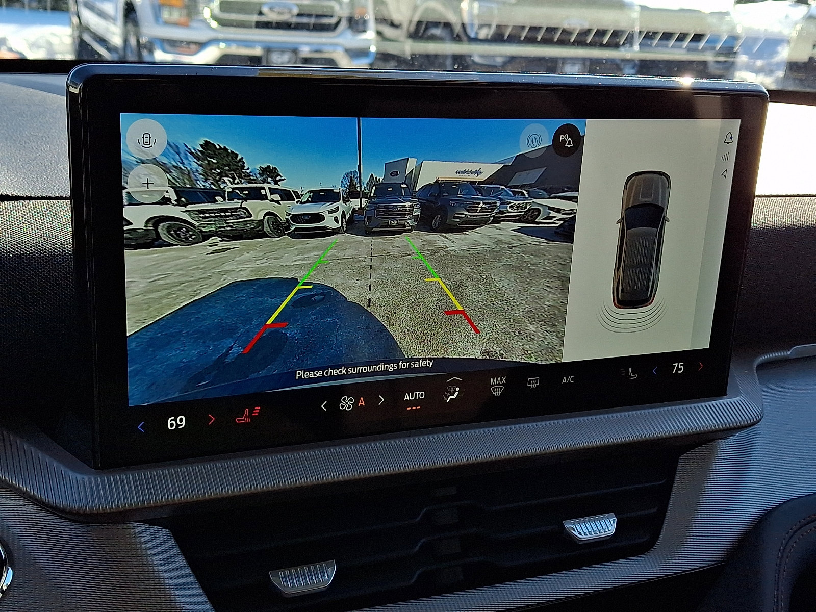 Certified 2025 Ford Explorer Active image 20