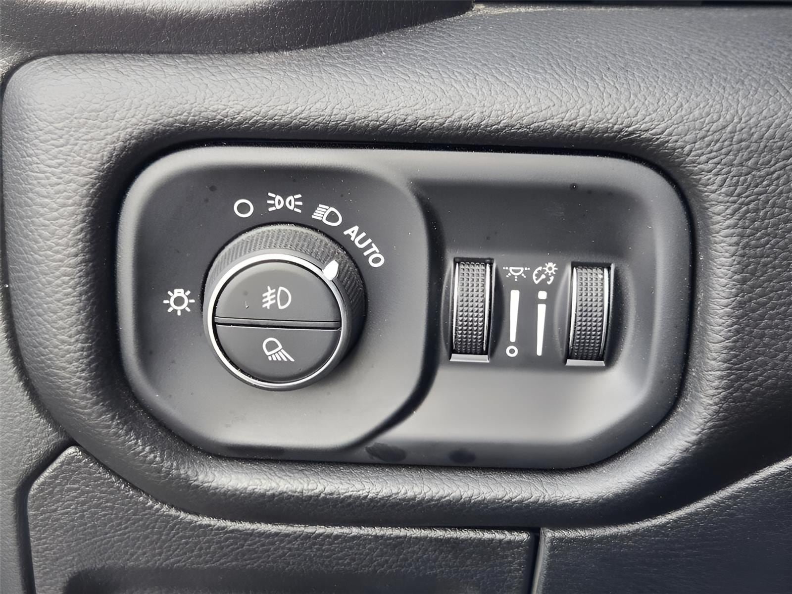 Used 2025 RAM 1500 Lone Star AWD/4WD image 20