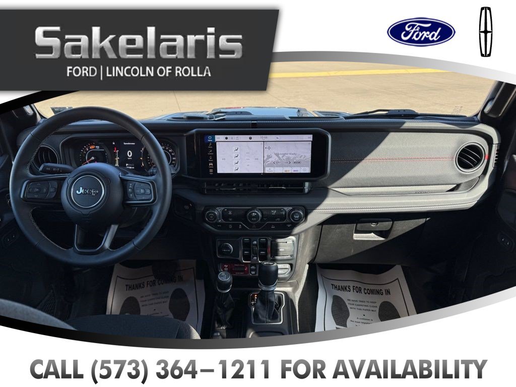 Used 2025 Jeep Wrangler Unlimited Rubicon AWD/4WD image 33