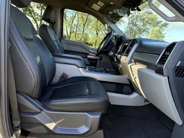 Certified 2022 Ford F250 XLT w/ Black Appearance Package AWD/4WD image 32