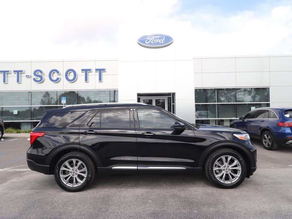 Certified 2021 Ford Explorer Limited w/ Equipment Group 301A image 10