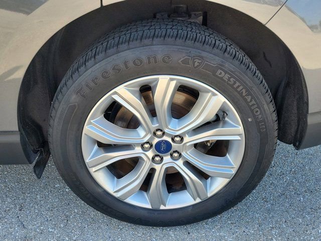Certified 2022 Ford Edge Titanium AWD/4WD image 9