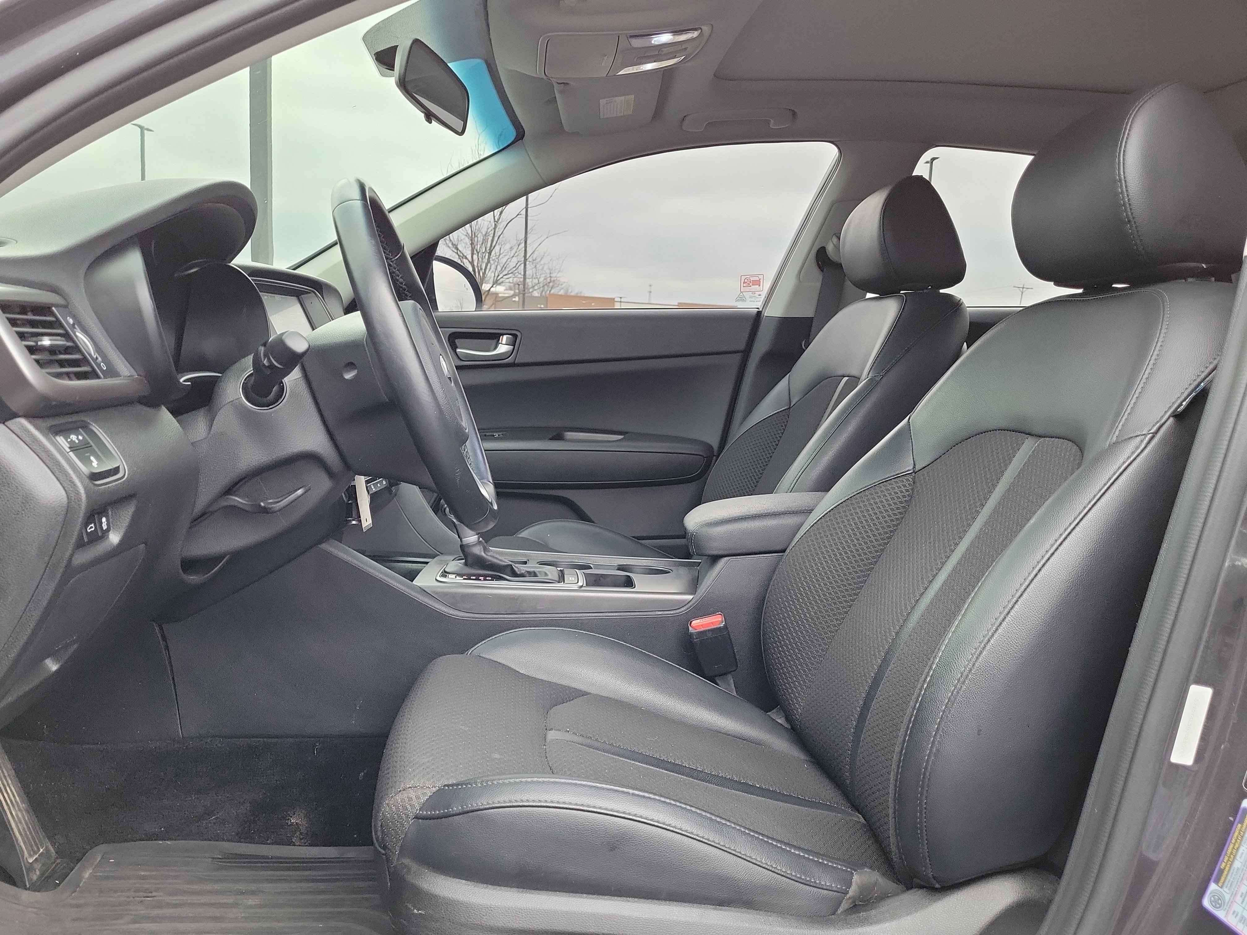 Used 2018 Kia Optima S w/ Pano Sport Package image 17