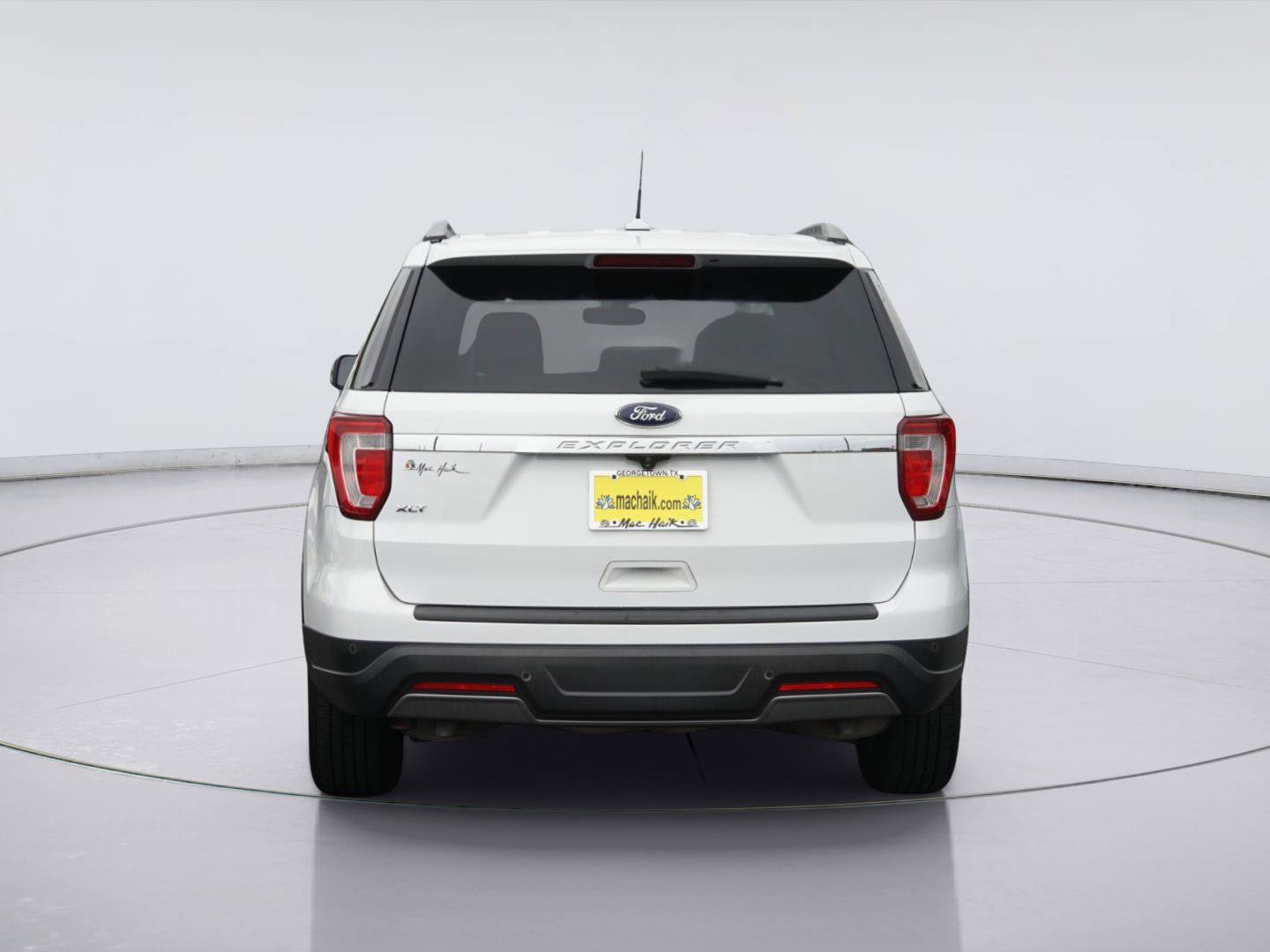 Certified 2019 Ford Explorer XLT w/ Equipment Group 201A FWD image 7