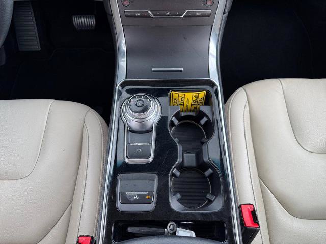 Certified 2019 Ford Edge Titanium AWD/4WD image 11