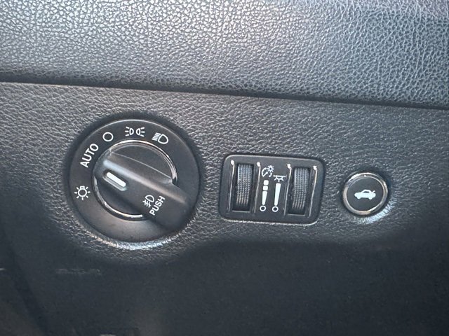 Used 2017 Chrysler 300 S w/ 300S Premium Group image 34