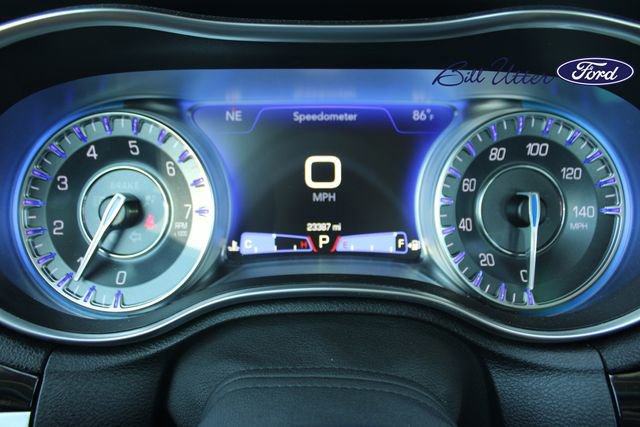 Used 2023 Chrysler 300 Touring w/ Sport Appearance Package image 25