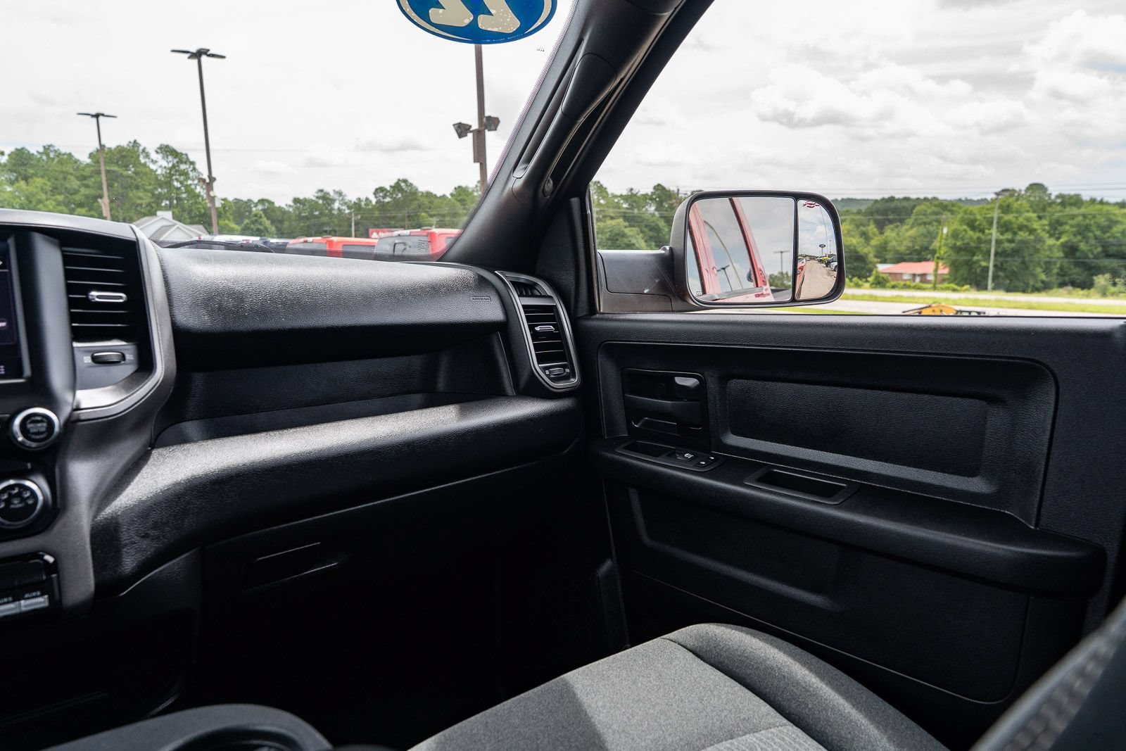 Used 2022 RAM 3500 Tradesman AWD/4WD image 31