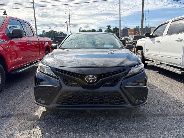 Used 2024 Toyota Camry SE FWD image 3