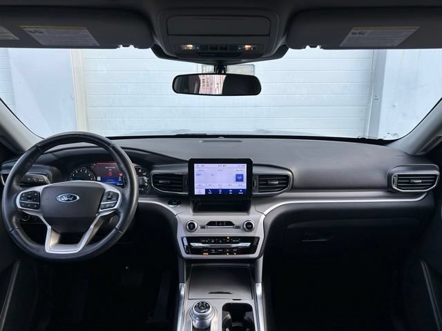 Certified 2023 Ford Explorer XLT w/ Equipment Group 202A AWD/4WD image 10