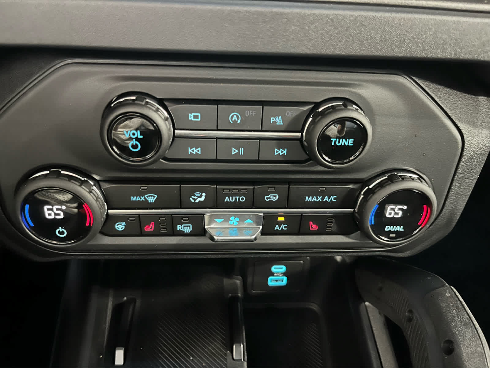 Certified 2025 Ford Bronco Raptor AWD/4WD image 34