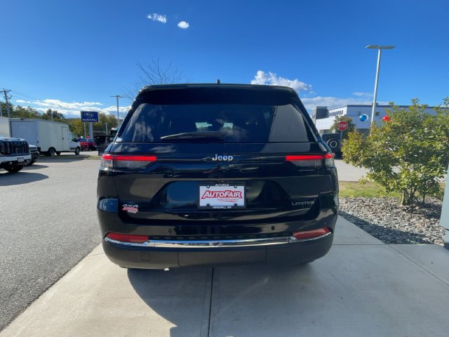 Used 2023 Jeep Grand Cherokee Limited AWD/4WD image 6