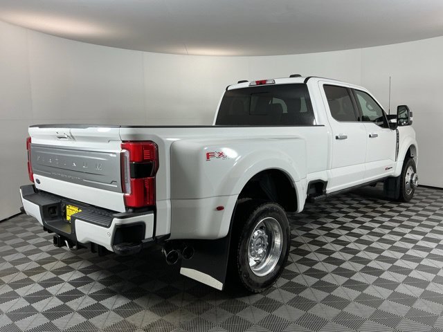Certified 2026 Ford F450 Platinum w/ Platinum Plus Package AWD/4WD image 4