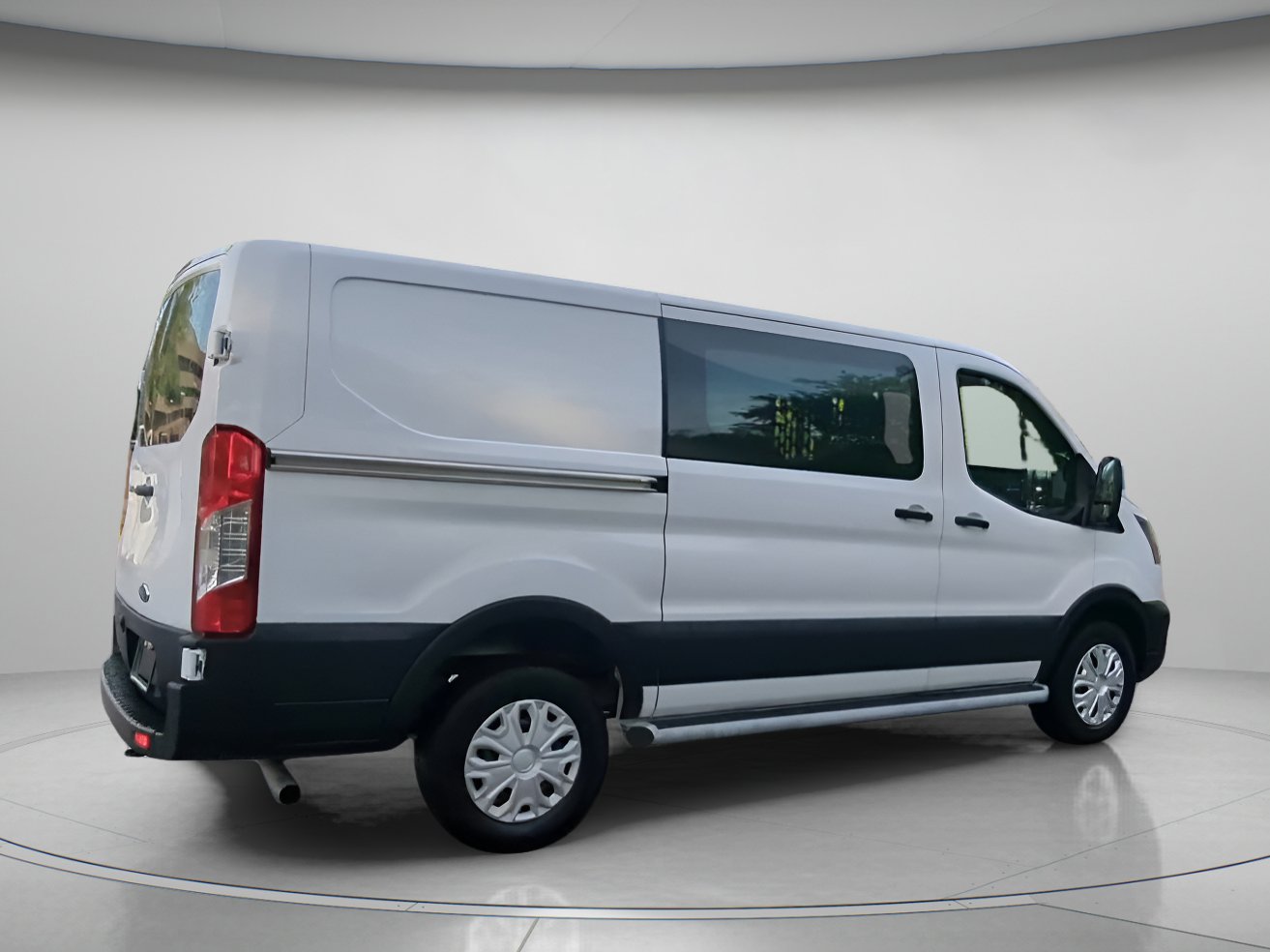 Certified 2025 Ford Transit 250 Low Roof w/ Exterior Upgrade Package RWD image 29
