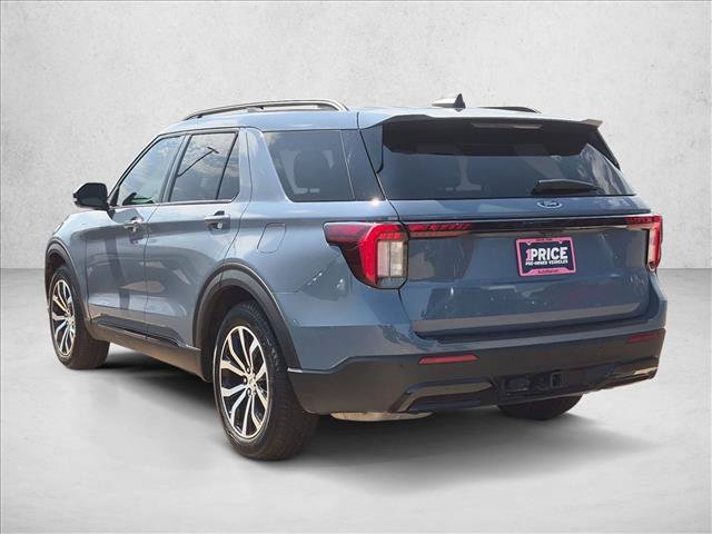 Certified 2025 Ford Explorer ST-Line RWD image 8
