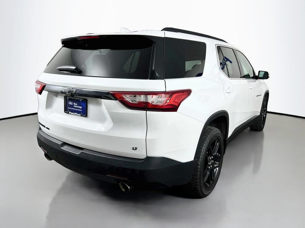 Used 2020 Chevrolet Traverse LT w/ LPO, Blackout Package AWD/4WD image 9