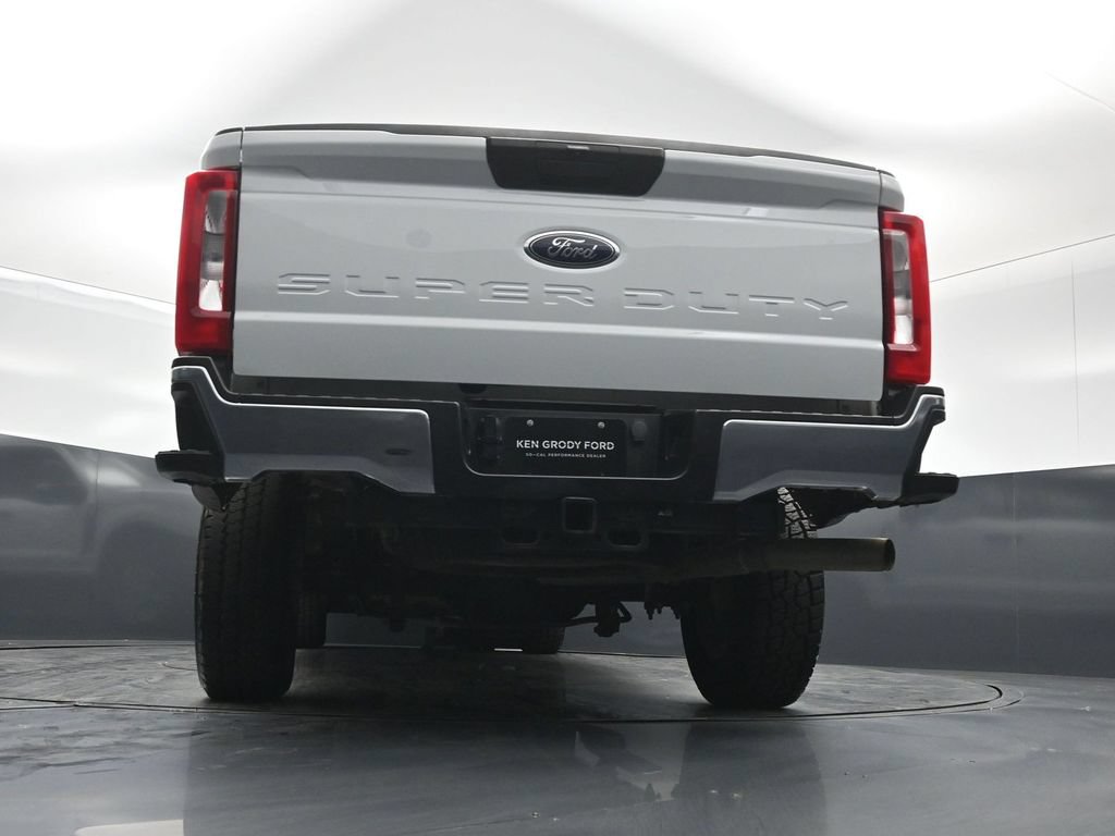 Certified 2025 Ford F350 XLT AWD/4WD image 45
