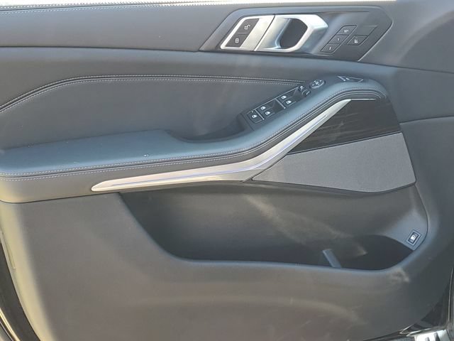 Used 2024 BMW X5 xDrive50e AWD/4WD image 29