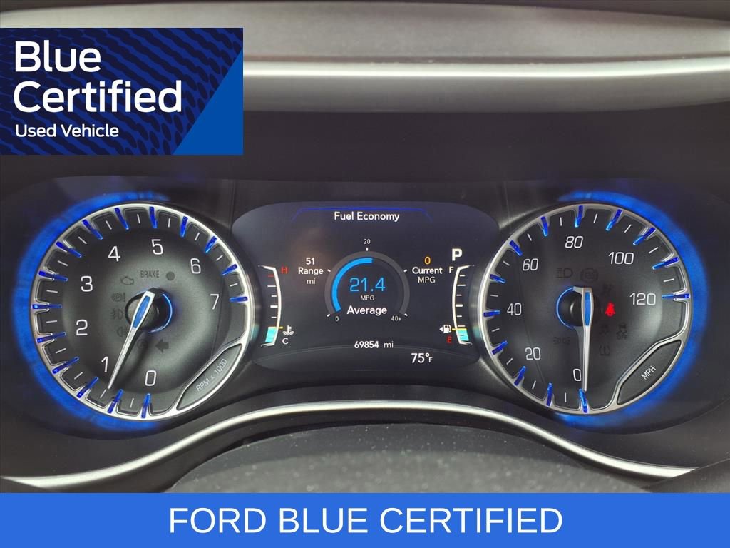 Used 2024 Chrysler Pacifica Touring-L image 15