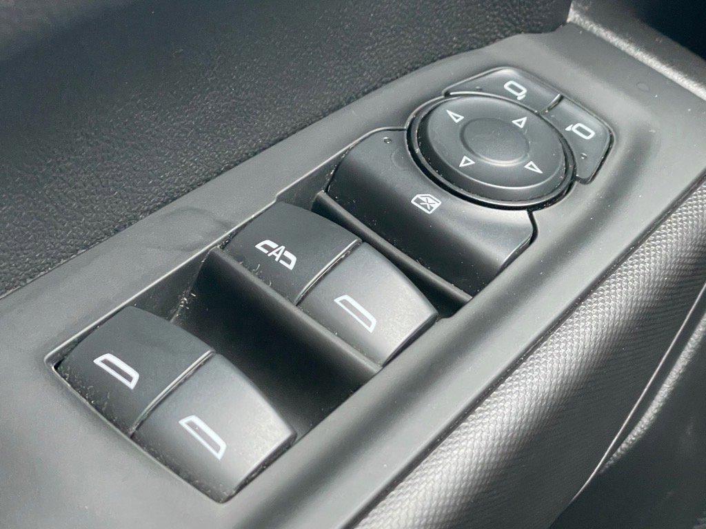 Used 2024 Chevrolet Silverado 1500 Custom Trail Boss w/ Dark Appearance Package image 17