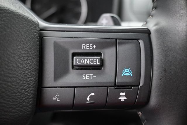 Used 2025 Nissan Rogue SV FWD image 16