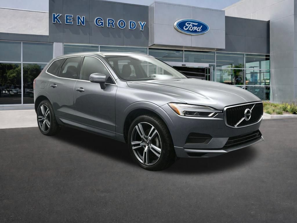 Used 2020 Volvo XC60 T5 Momentum w/ Protection Package Premier image 5
