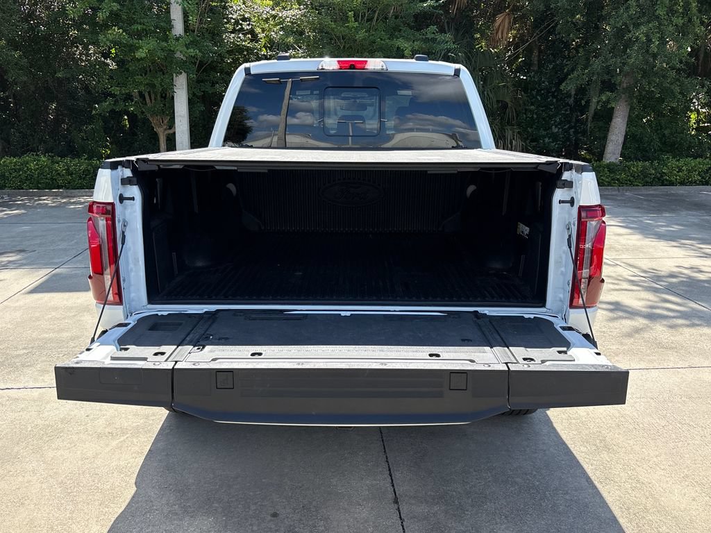 Certified 2025 Ford F150 Platinum w/ FX4 Off-Road Package AWD/4WD image 31