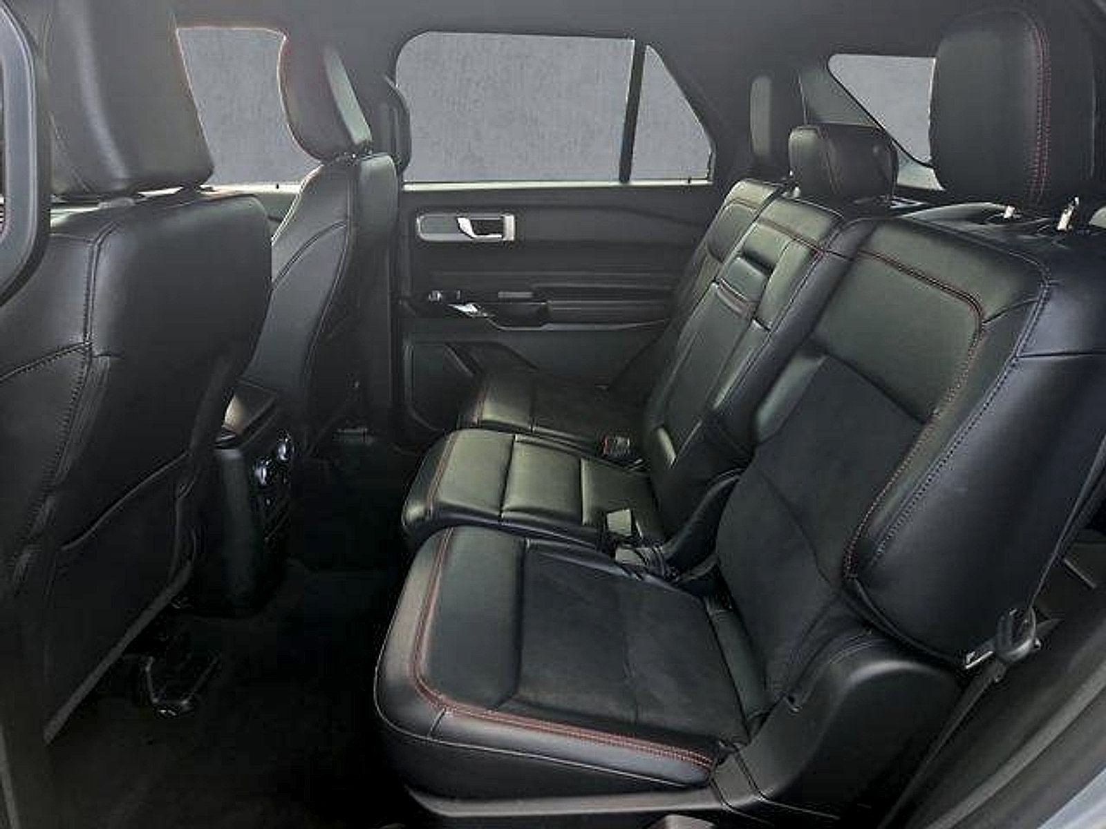 Certified 2023 Ford Explorer ST-Line w/ Class IV Trailer Tow Package AWD/4WD image 23