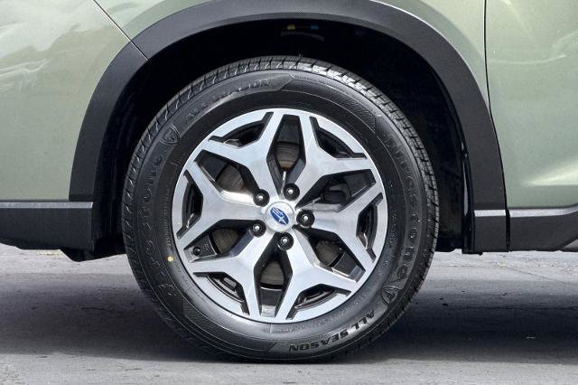 Used 2020 Subaru Forester Premium w/ Popular Package #1 AWD/4WD image 32