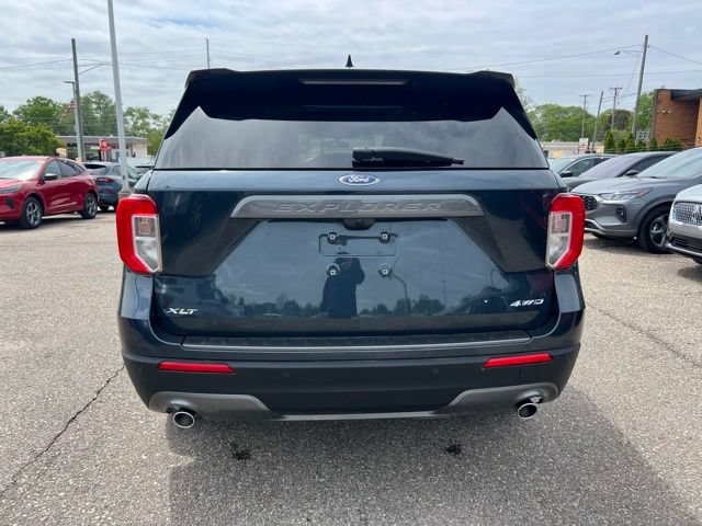 Certified 2024 Ford Explorer XLT w/ Equipment Group 202A AWD/4WD image 5
