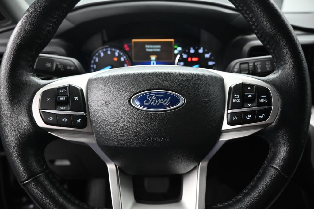 Certified 2023 Ford Explorer XLT RWD image 14