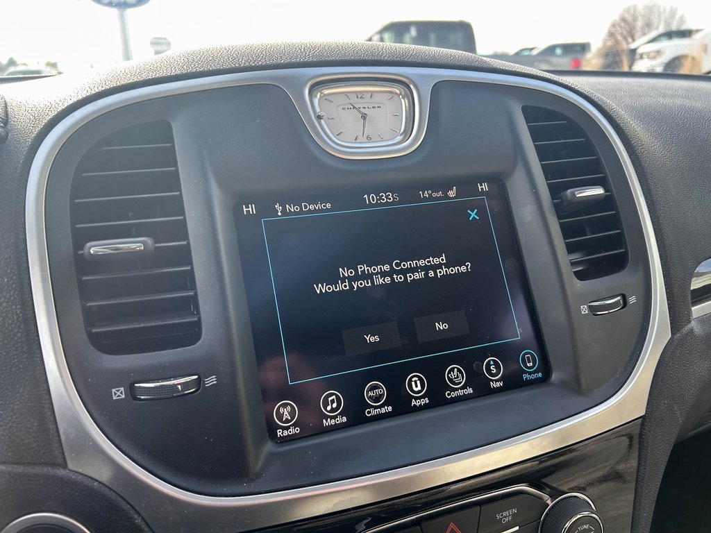 Used 2017 Chrysler 300 Limited w/ Value Package image 23