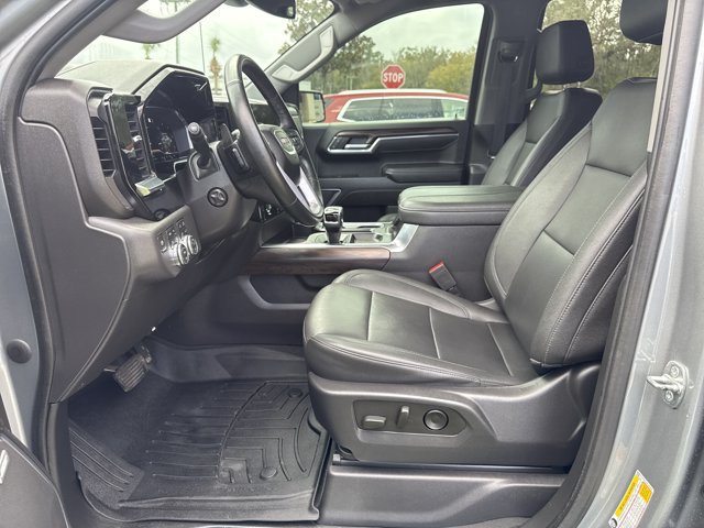 Used 2023 GMC Sierra 1500 SLT w/ SLT Premium Package AWD/4WD image 16