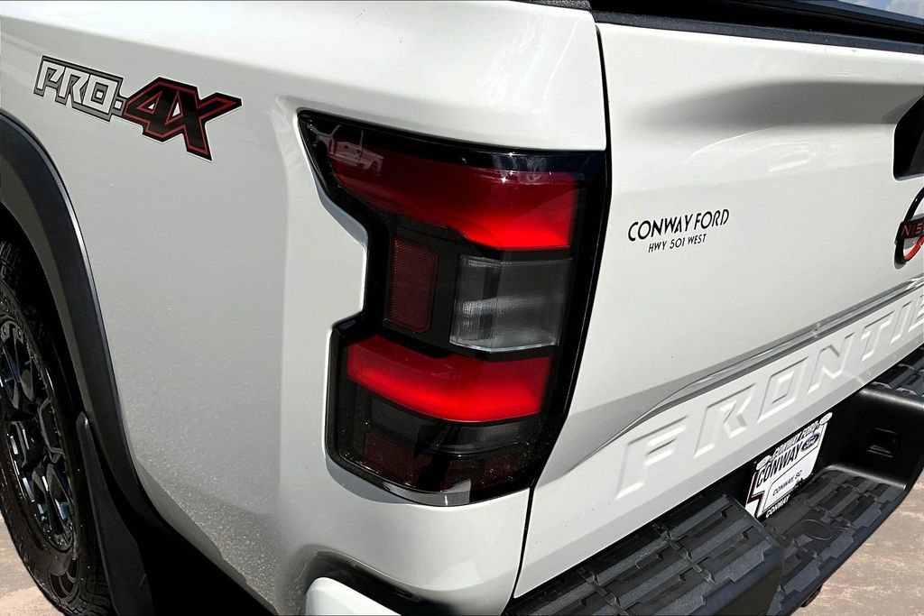 Used 2023 Nissan Frontier PRO-4X w/ Pro-4X Premium Package AWD/4WD image 26