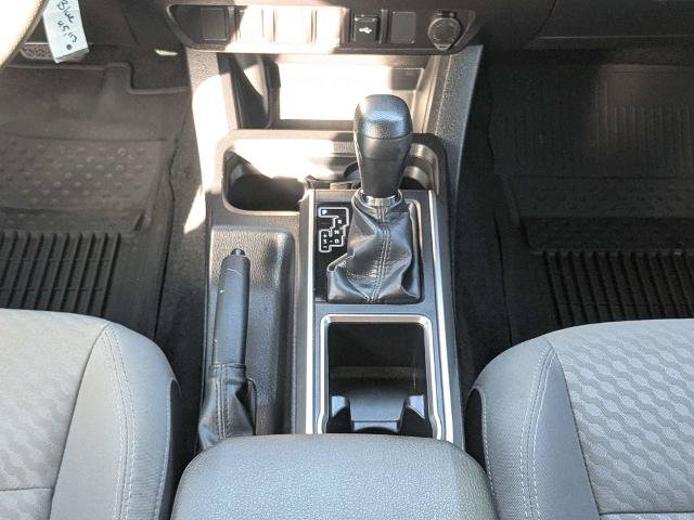 Used 2022 Toyota Tacoma SR5 RWD image 18