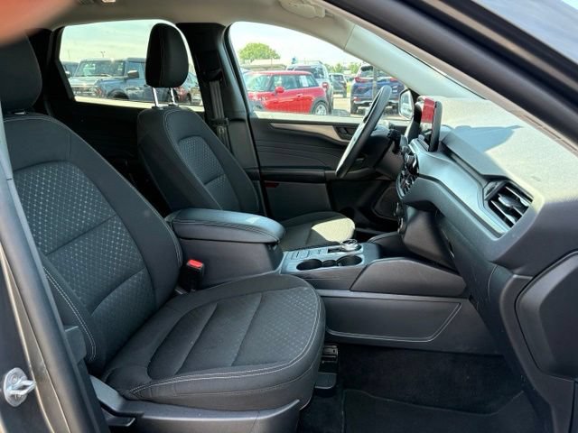 Certified 2025 Ford Escape Active AWD/4WD image 12