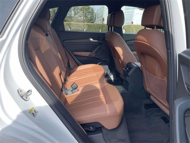 Used 2024 Audi Q5 2.0T Premium w/ Convenience Package image 27