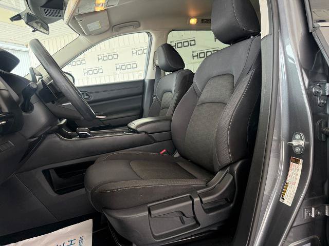 Used 2023 Nissan Pathfinder S FWD image 6
