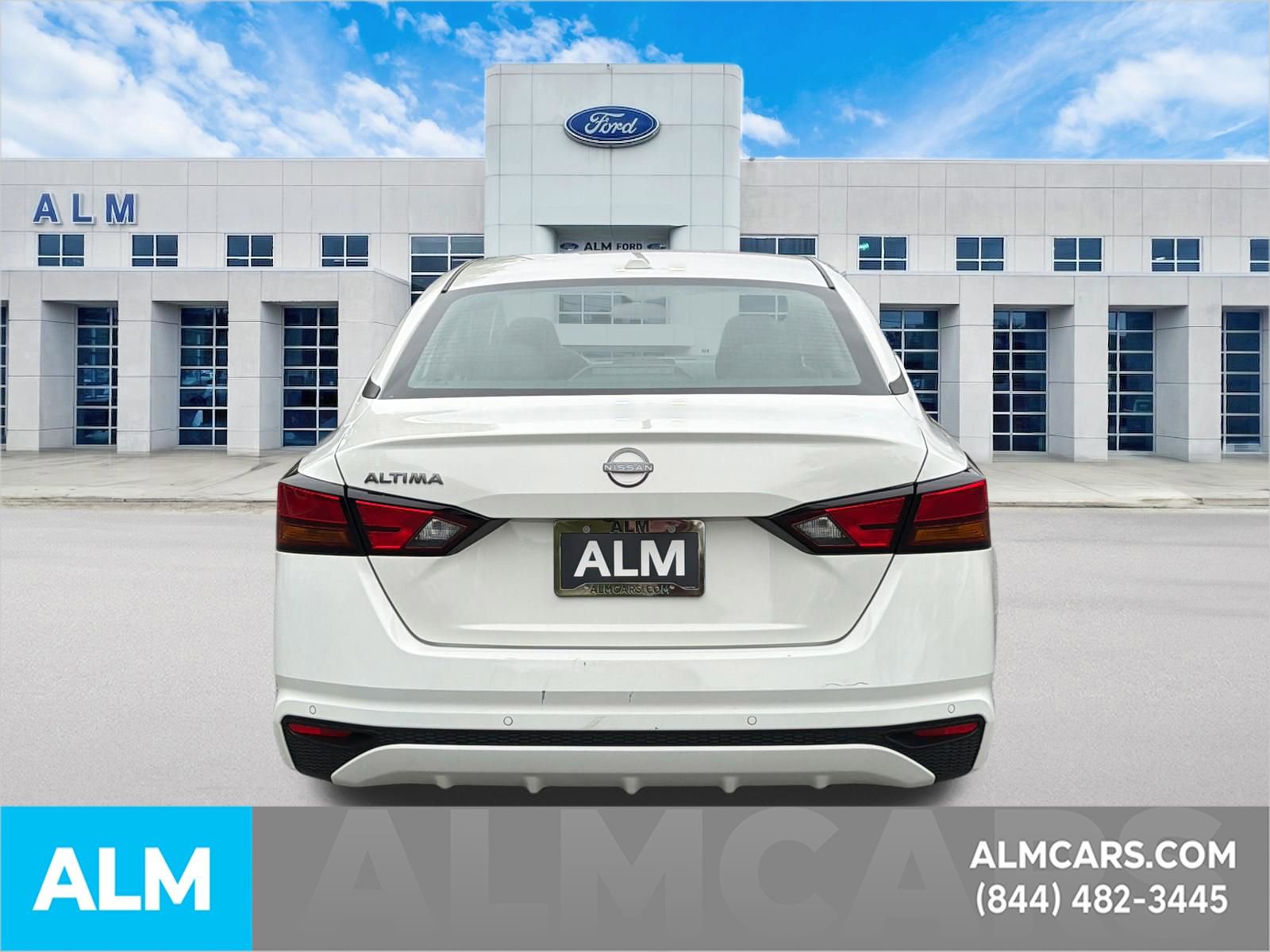 Used 2025 Nissan Altima 2.5 SV FWD image 6