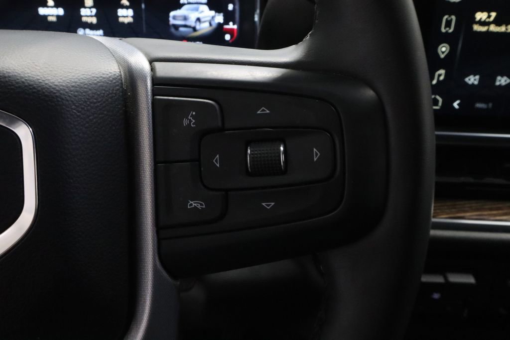 Used 2023 GMC Sierra 1500 SLE image 30