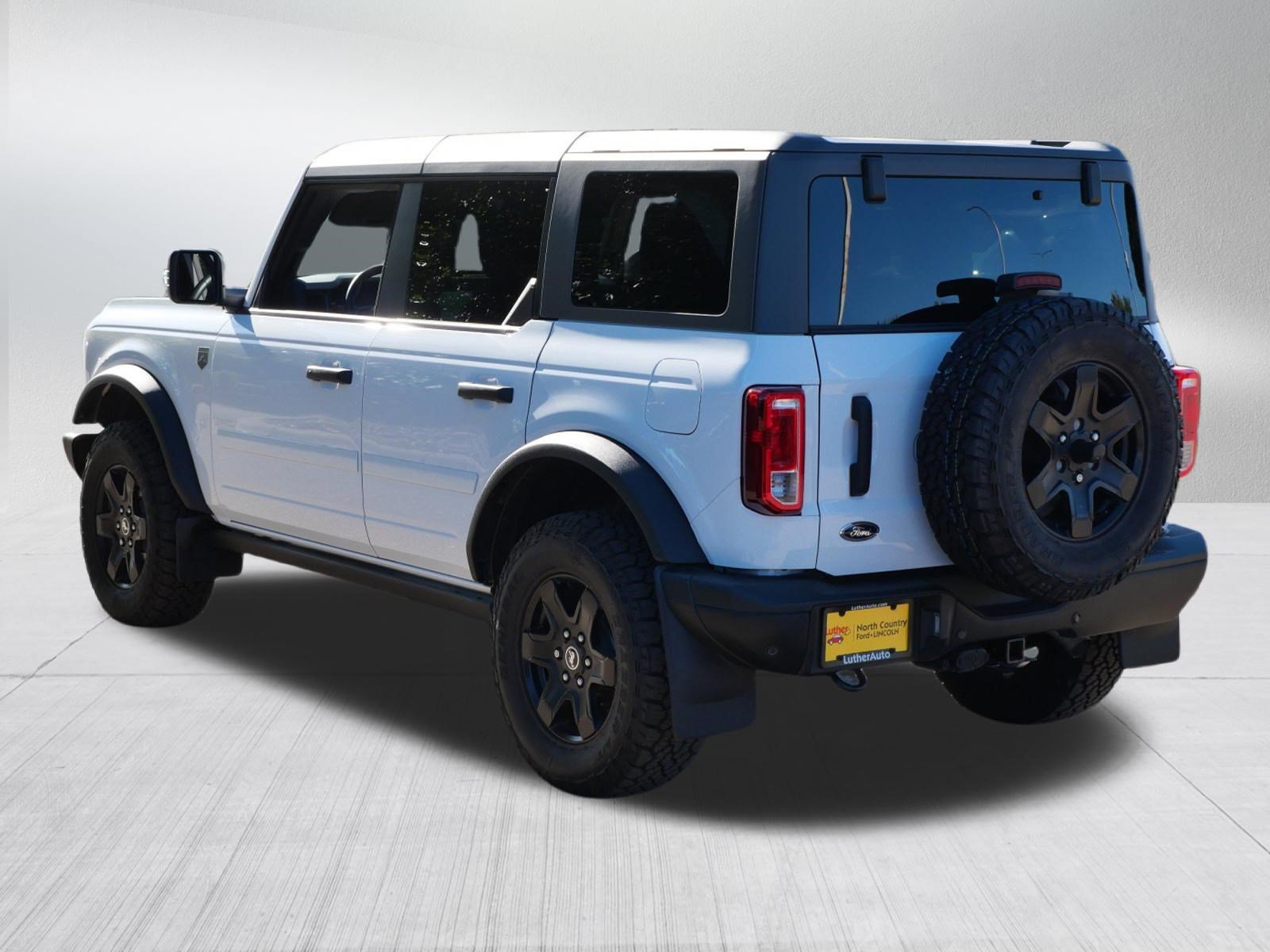 Certified 2025 Ford Bronco Big Bend w/ Black Diamond Package AWD/4WD image 5