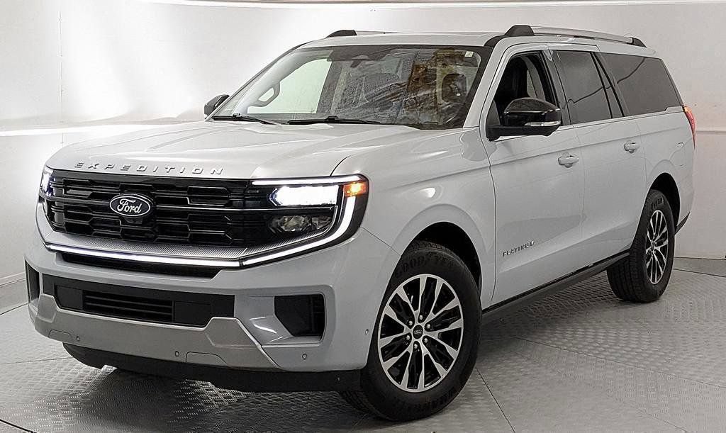 Certified 2025 Ford Expedition Max Platinum AWD/4WD image 6