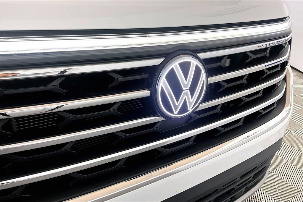 Used 2025 Volkswagen Atlas SE FWD image 24